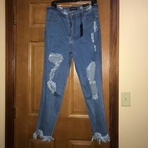 BRAND NEW !! Heather High Rise stretch jeans !!